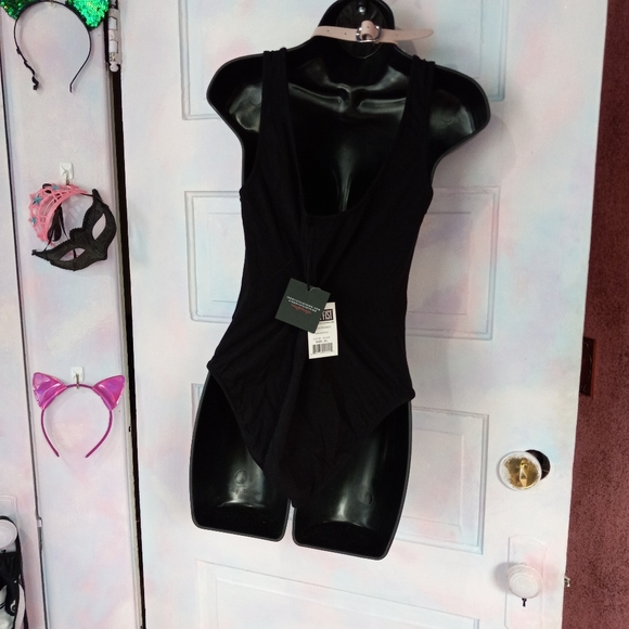 Bad To The Bone Iron Fist ribcage bodysuit! Nwt so forkin rad 🤘 - Picture 8 of 9